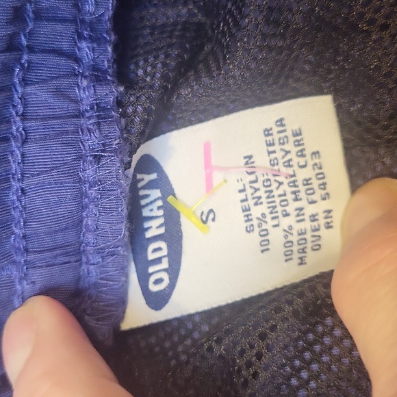 Old Navy Snow Pants - Picture 3 of 4